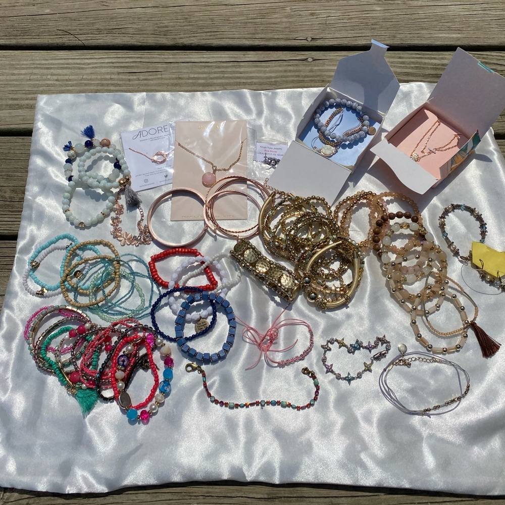 Assortment of bracelets. Lots of variations to accessorize your outfit!